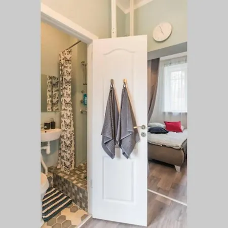 Latgales139 6 Park In Front Of The House Free Parking Behind The Fence Self Check In Out Apartamento *